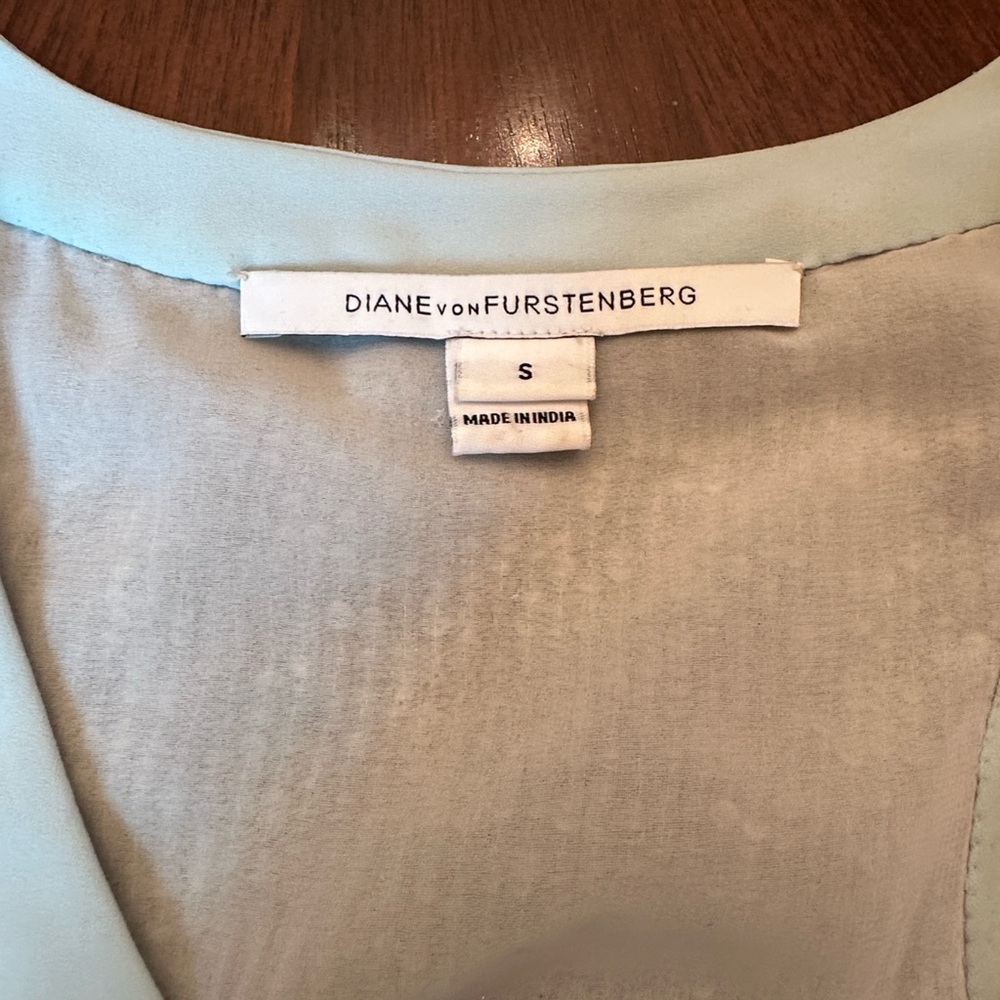 Diane von Furstenberg Silk Sequined Sleeveless Top Blouse Teal Green Racerback - Picture 3 of 14